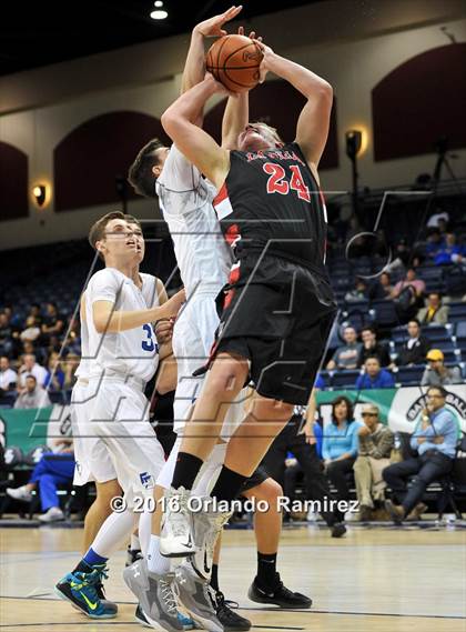 Thumbnail 1 in La Jolla Country Day vs La Jolla (CIF SDS D2 Final) photogallery.