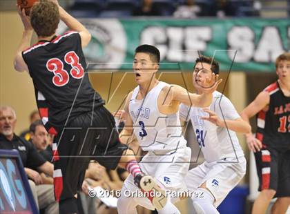 Thumbnail 3 in La Jolla Country Day vs La Jolla (CIF SDS D2 Final) photogallery.