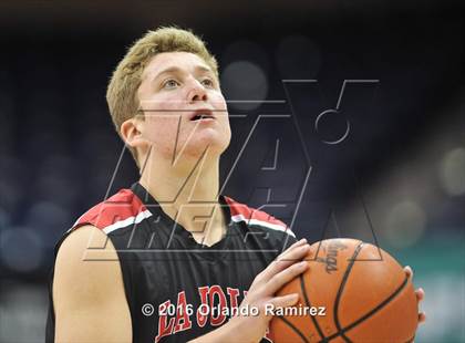 Thumbnail 2 in La Jolla Country Day vs La Jolla (CIF SDS D2 Final) photogallery.