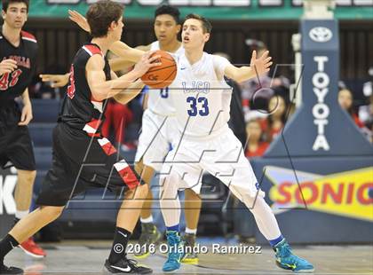 Thumbnail 1 in La Jolla Country Day vs La Jolla (CIF SDS D2 Final) photogallery.