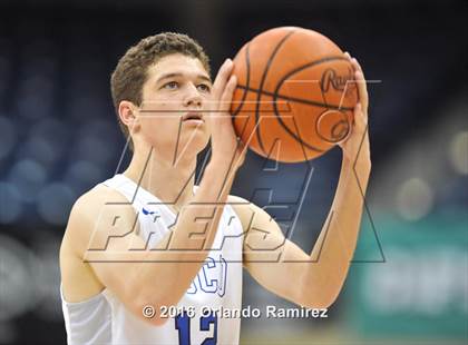 Thumbnail 2 in La Jolla Country Day vs La Jolla (CIF SDS D2 Final) photogallery.