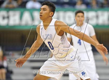 Thumbnail 2 in La Jolla Country Day vs La Jolla (CIF SDS D2 Final) photogallery.