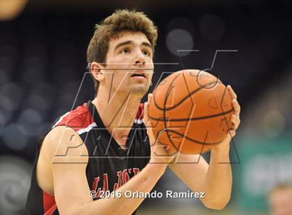 Thumbnail 2 in La Jolla Country Day vs La Jolla (CIF SDS D2 Final) photogallery.