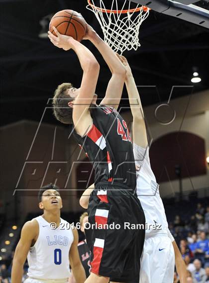 Thumbnail 1 in La Jolla Country Day vs La Jolla (CIF SDS D2 Final) photogallery.