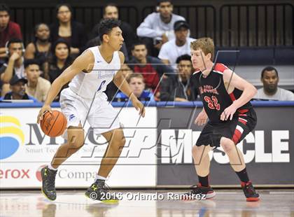 Thumbnail 2 in La Jolla Country Day vs La Jolla (CIF SDS D2 Final) photogallery.