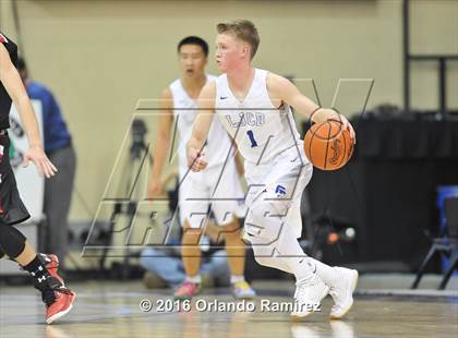 Thumbnail 2 in La Jolla Country Day vs La Jolla (CIF SDS D2 Final) photogallery.