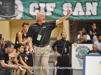 Thumbnail 2 in La Jolla Country Day vs La Jolla (CIF SDS D2 Final) photogallery.