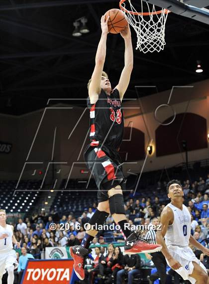 Thumbnail 1 in La Jolla Country Day vs La Jolla (CIF SDS D2 Final) photogallery.