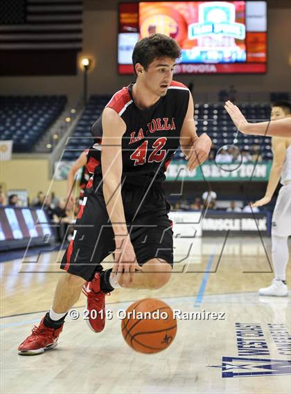 Thumbnail 3 in La Jolla Country Day vs La Jolla (CIF SDS D2 Final) photogallery.
