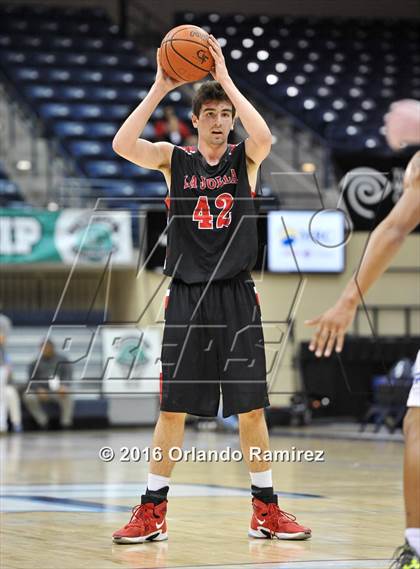 Thumbnail 2 in La Jolla Country Day vs La Jolla (CIF SDS D2 Final) photogallery.