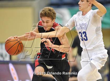 Thumbnail 3 in La Jolla Country Day vs La Jolla (CIF SDS D2 Final) photogallery.