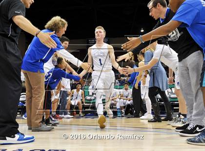 Thumbnail 2 in La Jolla Country Day vs La Jolla (CIF SDS D2 Final) photogallery.