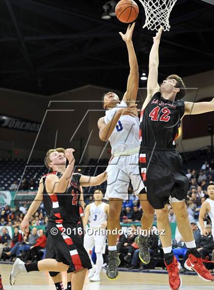 Thumbnail 2 in La Jolla Country Day vs La Jolla (CIF SDS D2 Final) photogallery.