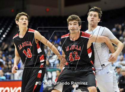 Thumbnail 2 in La Jolla Country Day vs La Jolla (CIF SDS D2 Final) photogallery.