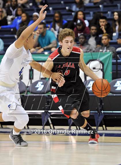 Thumbnail 1 in La Jolla Country Day vs La Jolla (CIF SDS D2 Final) photogallery.