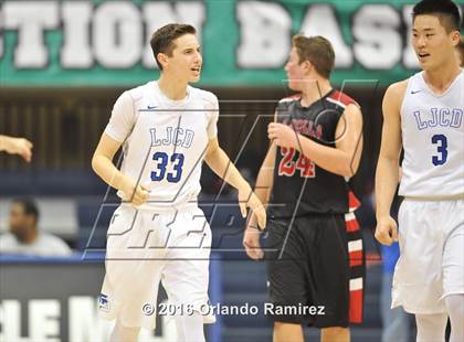 Thumbnail 2 in La Jolla Country Day vs La Jolla (CIF SDS D2 Final) photogallery.