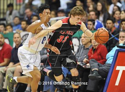 Thumbnail 3 in La Jolla Country Day vs La Jolla (CIF SDS D2 Final) photogallery.