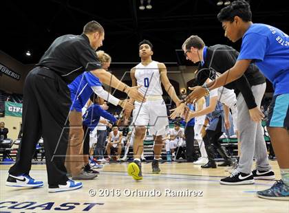 Thumbnail 1 in La Jolla Country Day vs La Jolla (CIF SDS D2 Final) photogallery.