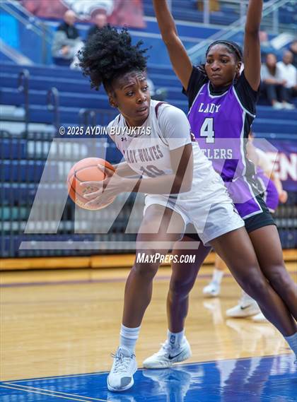 Thumbnail 2 in Mansfield Timberview vs. San Marcos (Allen Hoopfest Basketball Tournament) photogallery.