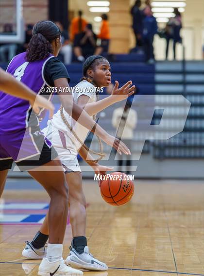 Thumbnail 3 in Mansfield Timberview vs. San Marcos (Allen Hoopfest Basketball Tournament) photogallery.