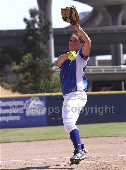 Thumbnail 1 in Archbishop Mitty vs. Presentation (CIF CCS D2 Final) photogallery.