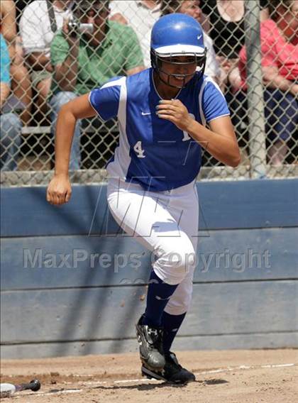 Thumbnail 3 in Archbishop Mitty vs. Presentation (CIF CCS D2 Final) photogallery.