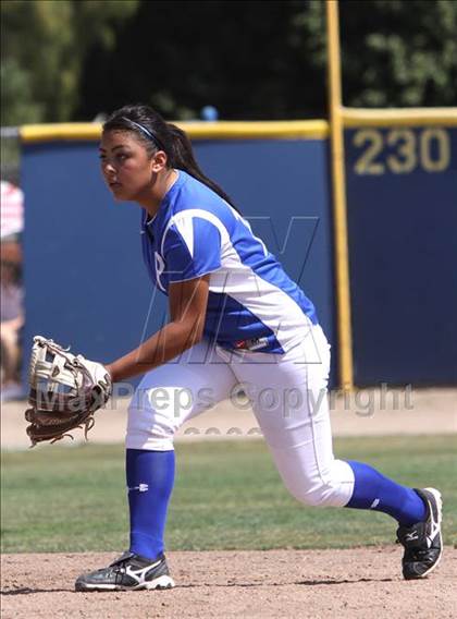 Thumbnail 2 in Archbishop Mitty vs. Presentation (CIF CCS D2 Final) photogallery.