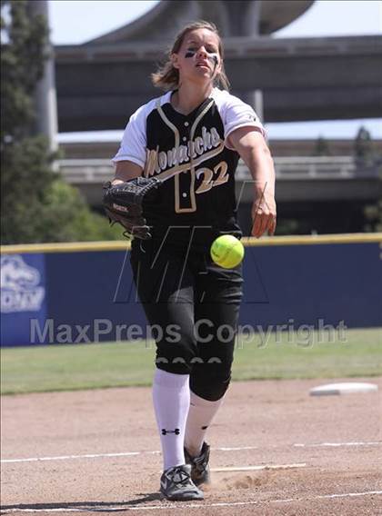 Thumbnail 1 in Archbishop Mitty vs. Presentation (CIF CCS D2 Final) photogallery.