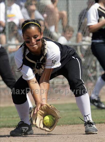Thumbnail 2 in Archbishop Mitty vs. Presentation (CIF CCS D2 Final) photogallery.
