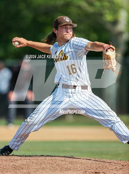 Thumbnail 3 in St. Francis @ Crespi photogallery.