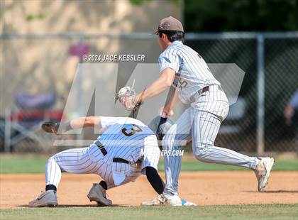 Thumbnail 2 in St. Francis @ Crespi photogallery.