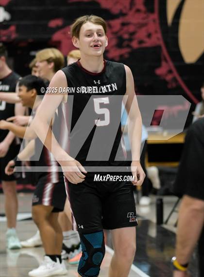 Thumbnail 1 in Corona del Sol vs Red Mountain (AIA 6A Play-In) photogallery.