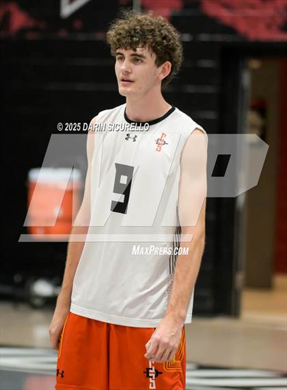 Thumbnail 2 in Corona del Sol vs Red Mountain (AIA 6A Play-In) photogallery.