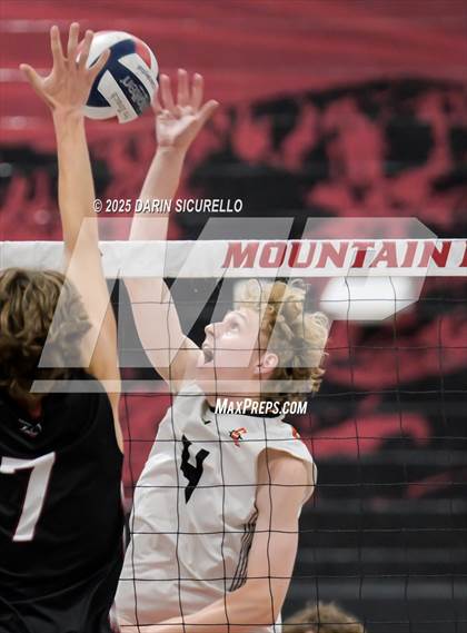 Thumbnail 3 in Corona del Sol vs Red Mountain (AIA 6A Play-In) photogallery.