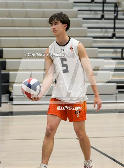 Thumbnail 2 in Corona del Sol vs Red Mountain (AIA 6A Play-In) photogallery.