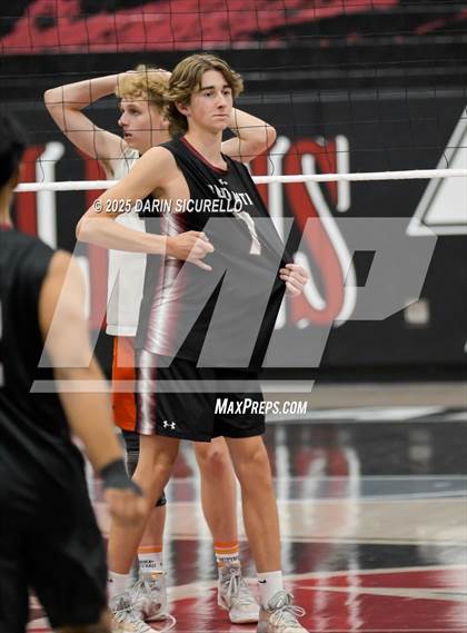 Thumbnail 2 in Corona del Sol vs Red Mountain (AIA 6A Play-In) photogallery.