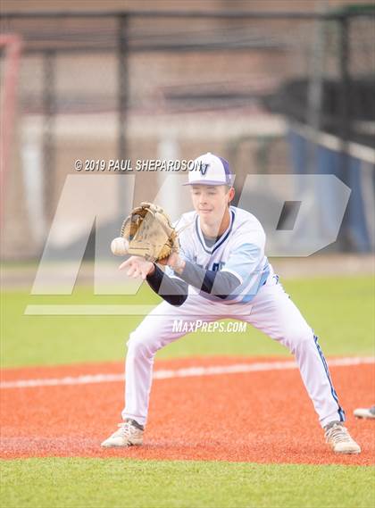 Thumbnail 2 in Regis Jesuit @ Valor Christian photogallery.