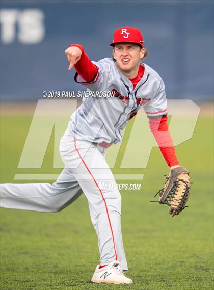 Thumbnail 2 in Regis Jesuit @ Valor Christian photogallery.