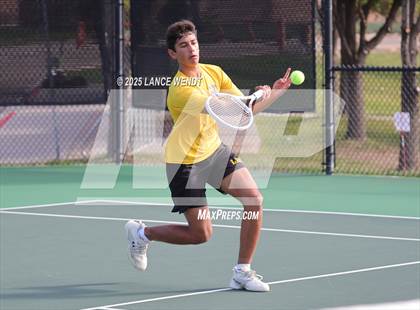 Thumbnail 1 in CHSAA 4A Region 1-Littleton photogallery.