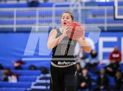 Thumbnail 1 in Edmond Memorial vs  Sunrise Christian Academy photogallery.