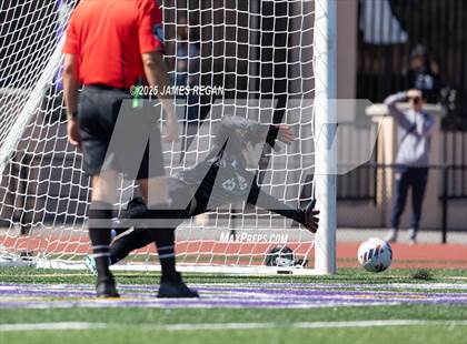 Thumbnail 3 in Menlo School vs. Hillsdale (CIF CCS D2 Boys Soccer Final) photogallery.