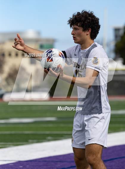 Thumbnail 3 in Menlo School vs. Hillsdale (CIF CCS D2 Boys Soccer Final) photogallery.