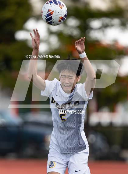 Thumbnail 1 in Menlo School vs. Hillsdale (CIF CCS D2 Boys Soccer Final) photogallery.