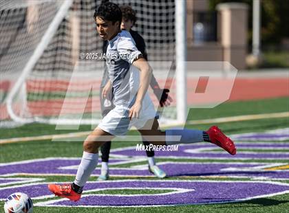 Thumbnail 3 in Menlo School vs. Hillsdale (CIF CCS D2 Boys Soccer Final) photogallery.