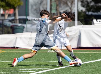 Thumbnail 2 in Menlo School vs. Hillsdale (CIF CCS D2 Boys Soccer Final) photogallery.