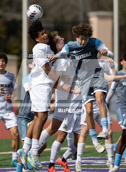 Thumbnail 2 in Menlo School vs. Hillsdale (CIF CCS D2 Boys Soccer Final) photogallery.