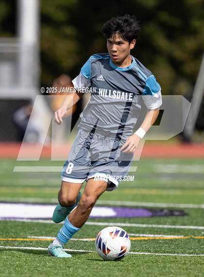Thumbnail 2 in Menlo School vs. Hillsdale (CIF CCS D2 Boys Soccer Final) photogallery.