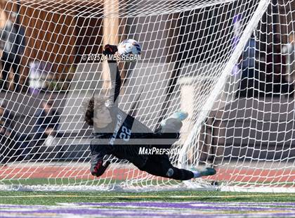 Thumbnail 1 in Menlo School vs. Hillsdale (CIF CCS D2 Boys Soccer Final) photogallery.