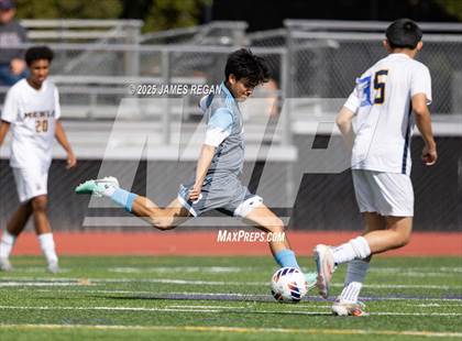 Thumbnail 2 in Menlo School vs. Hillsdale (CIF CCS D2 Boys Soccer Final) photogallery.
