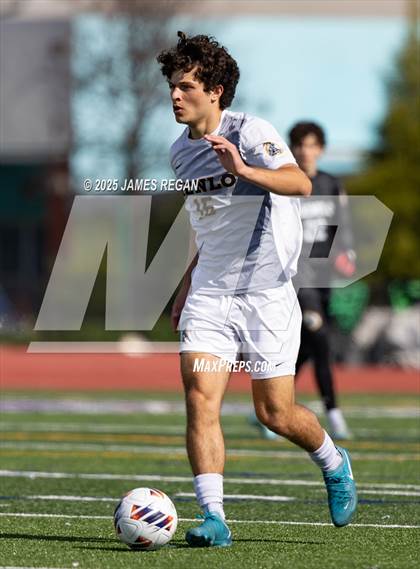 Thumbnail 3 in Menlo School vs. Hillsdale (CIF CCS D2 Boys Soccer Final) photogallery.